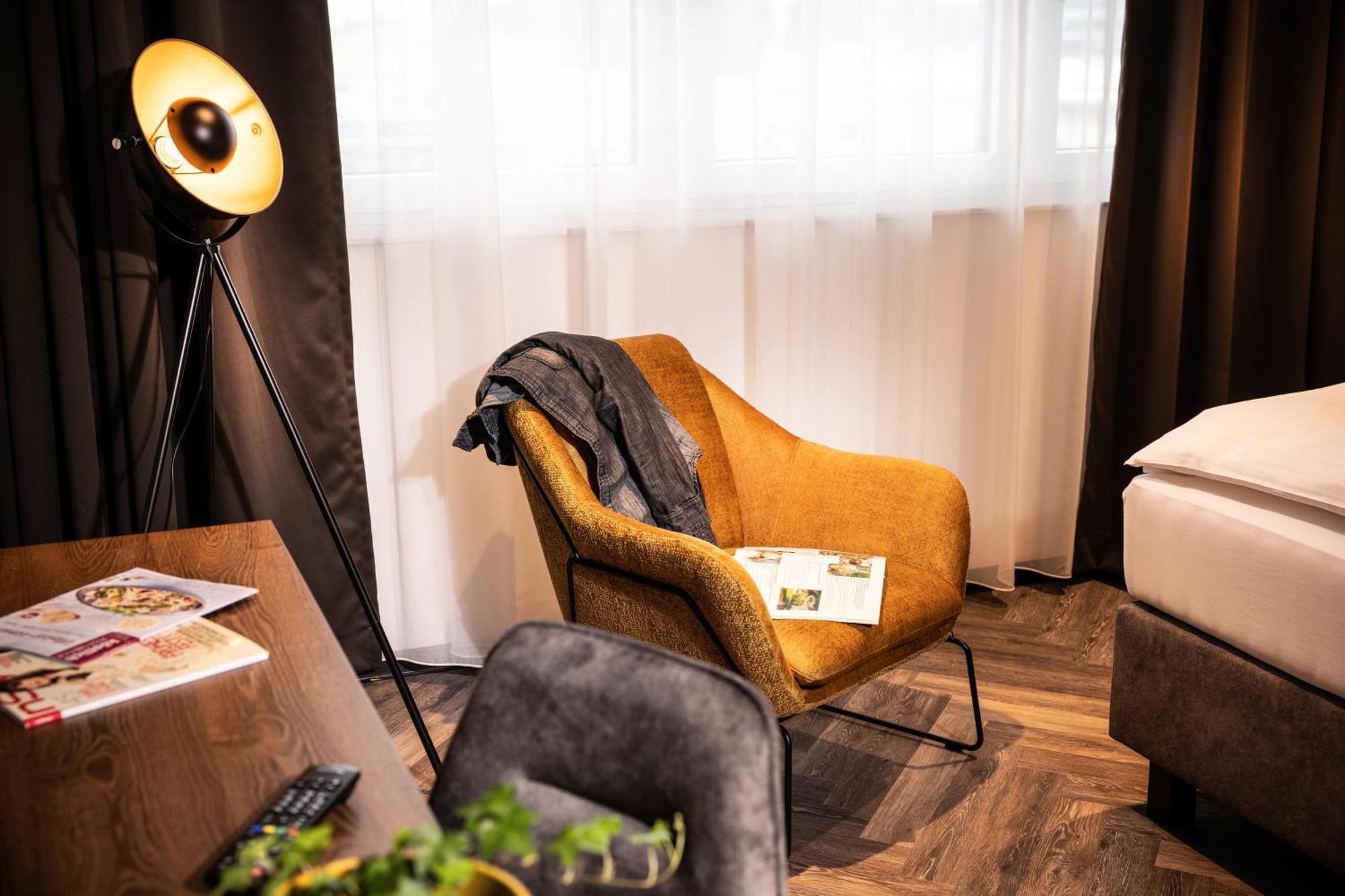 Zeit Und Raum Hotel - Self Check-In Eggelsberg 외부 사진