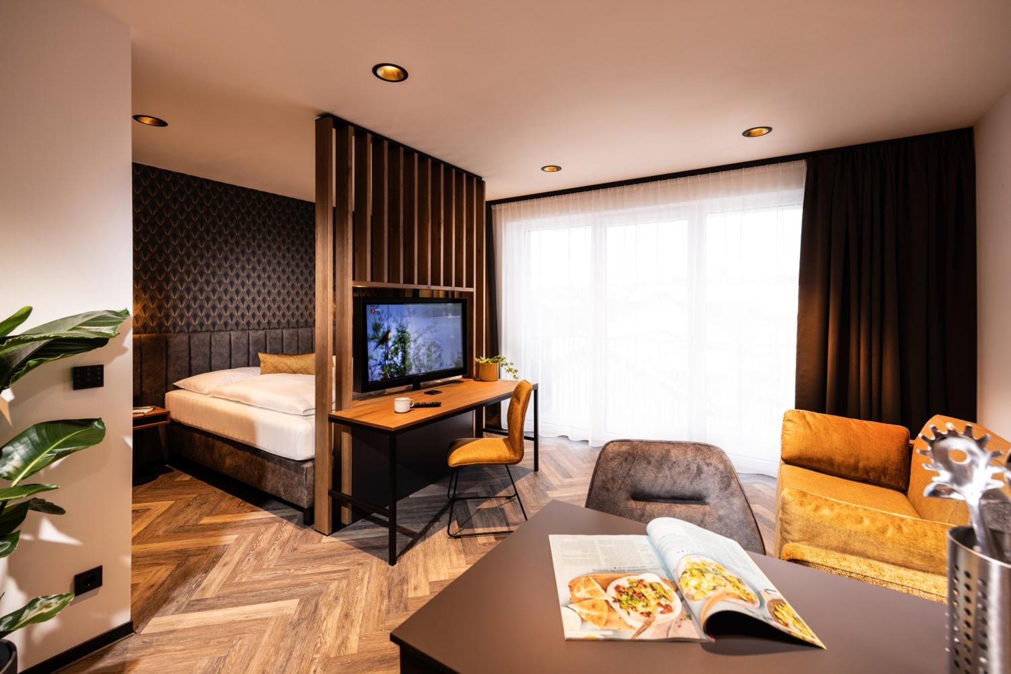 Zeit Und Raum Hotel - Self Check-In Eggelsberg 외부 사진