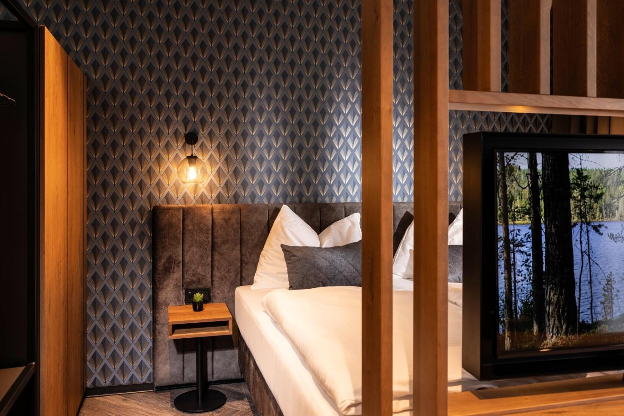 Zeit Und Raum Hotel - Self Check-In Eggelsberg 외부 사진
