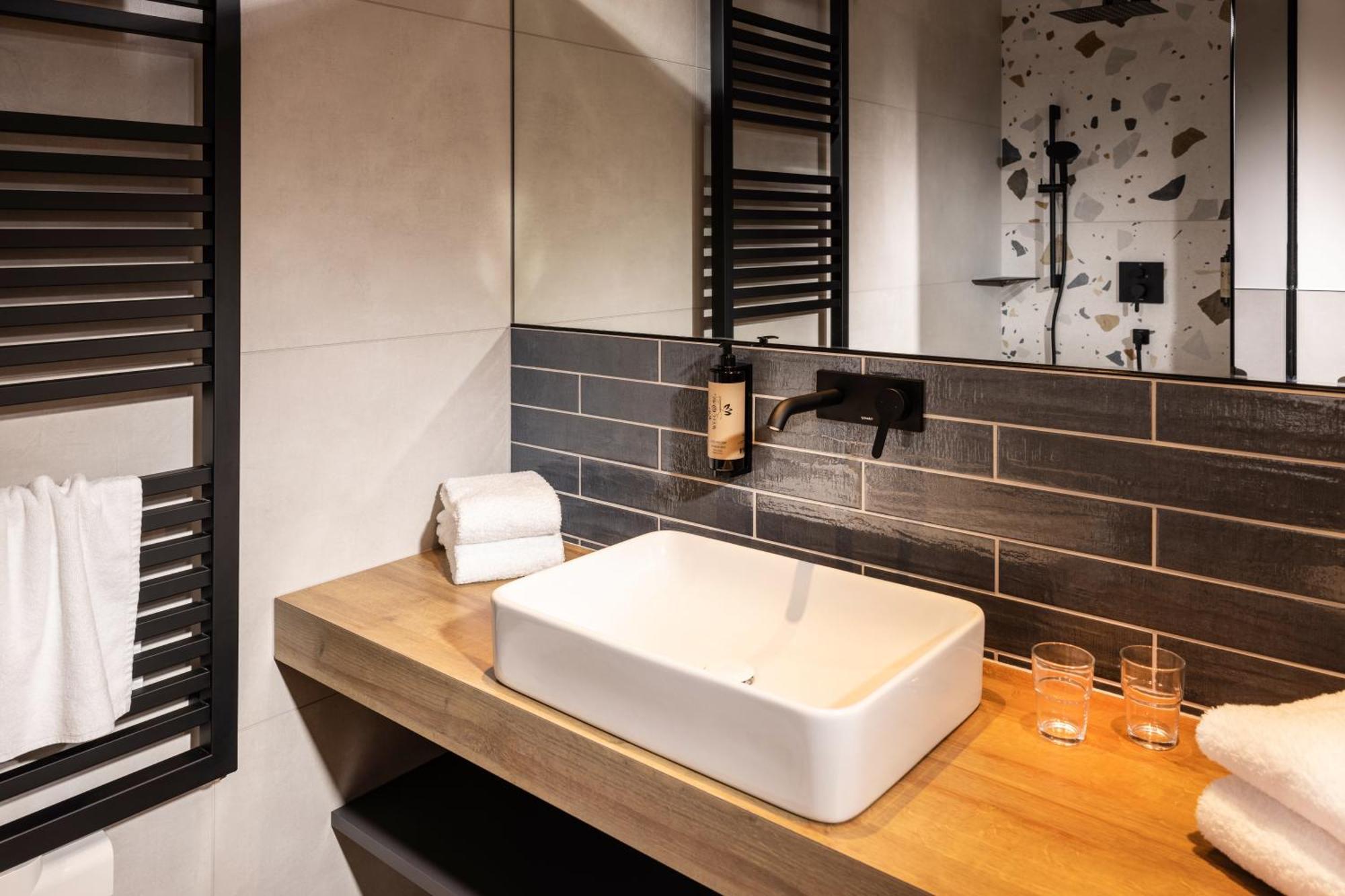Zeit Und Raum Hotel - Self Check-In Eggelsberg 외부 사진